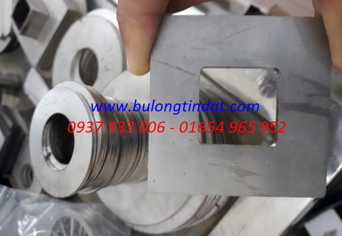 Long đền gia công